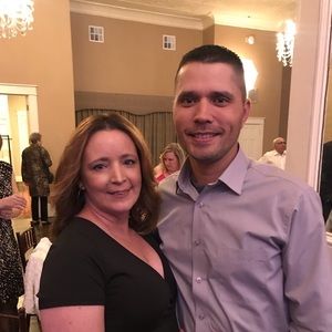 Meet your Posher, Leslie